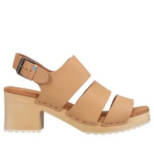 Tom’s Phoebe Clogs